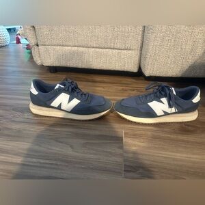 New Balance 237
